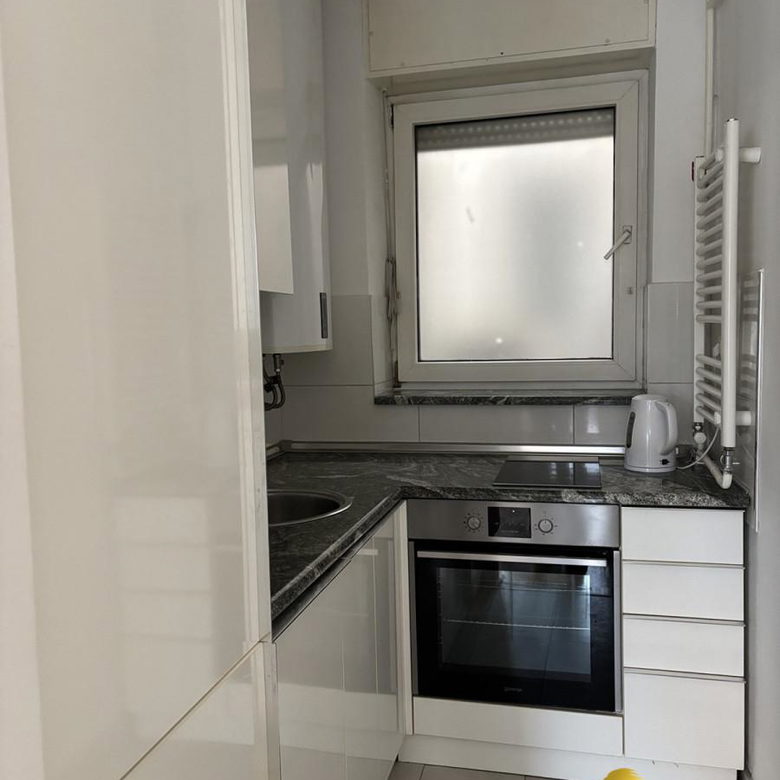 Jednoiposoban stan za izdavanje, Centar, Novi Sad, 54m², 600 €/mes