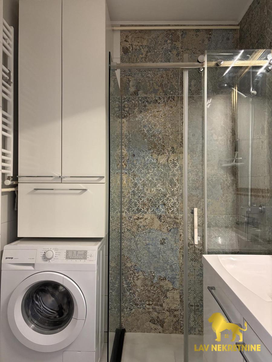 1764198654_f9bdd45f4207 Jednoiposoban stan za izdavanje, Centar, Novi Sad, 54m², 600 €/mes