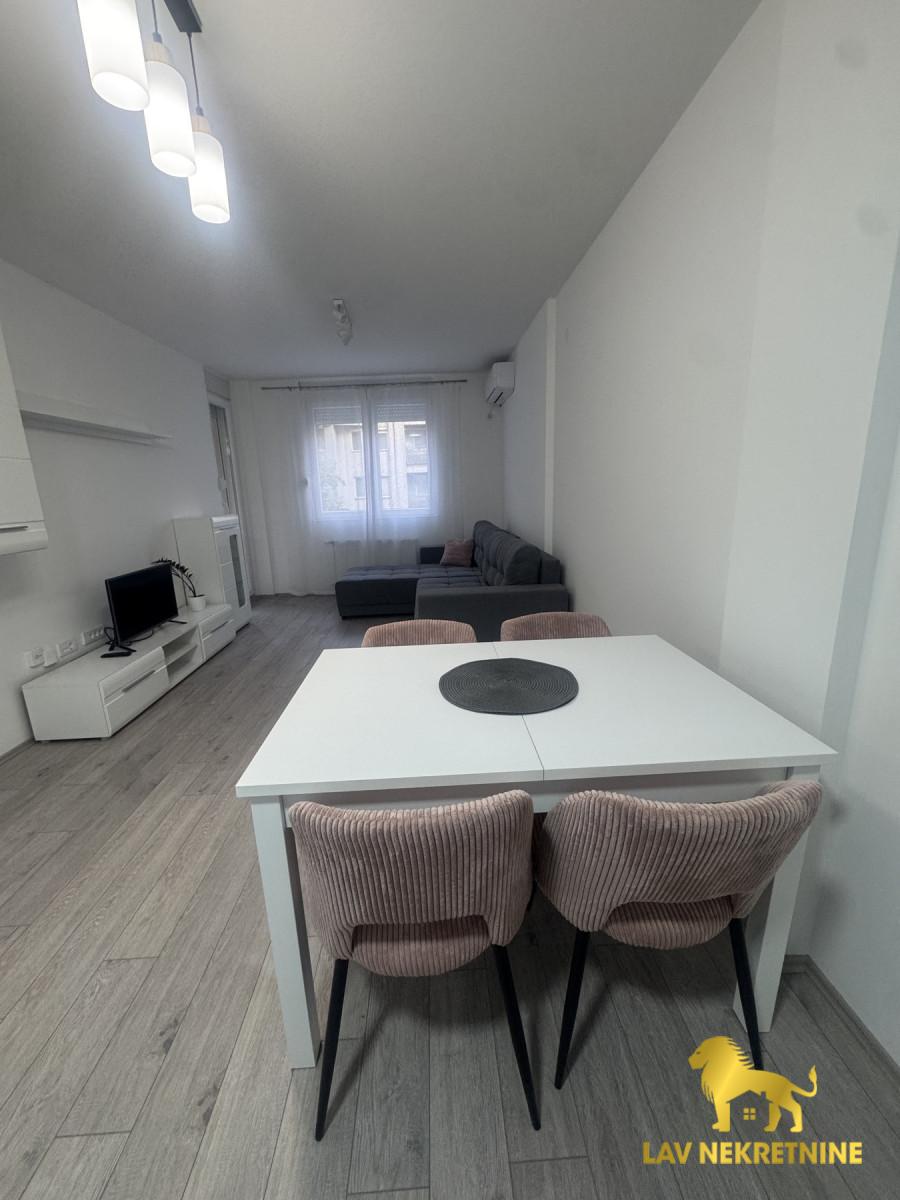 Stan Izdavanje Novi Sad Stan Izdavanje Novi Sad Nova Detelinara 61 m2
