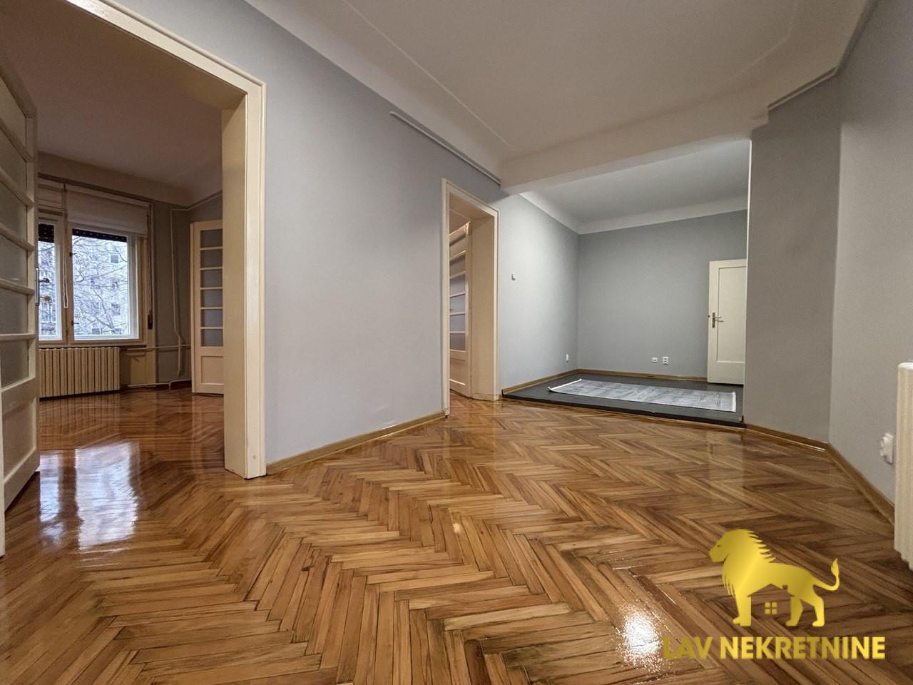 Stan Prodaja Novi Sad  84 m2