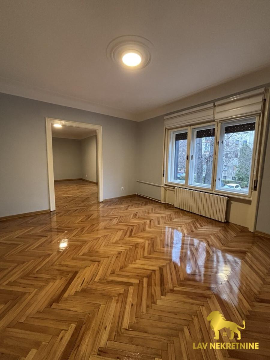Stan Prodaja Novi Sad  84 m2