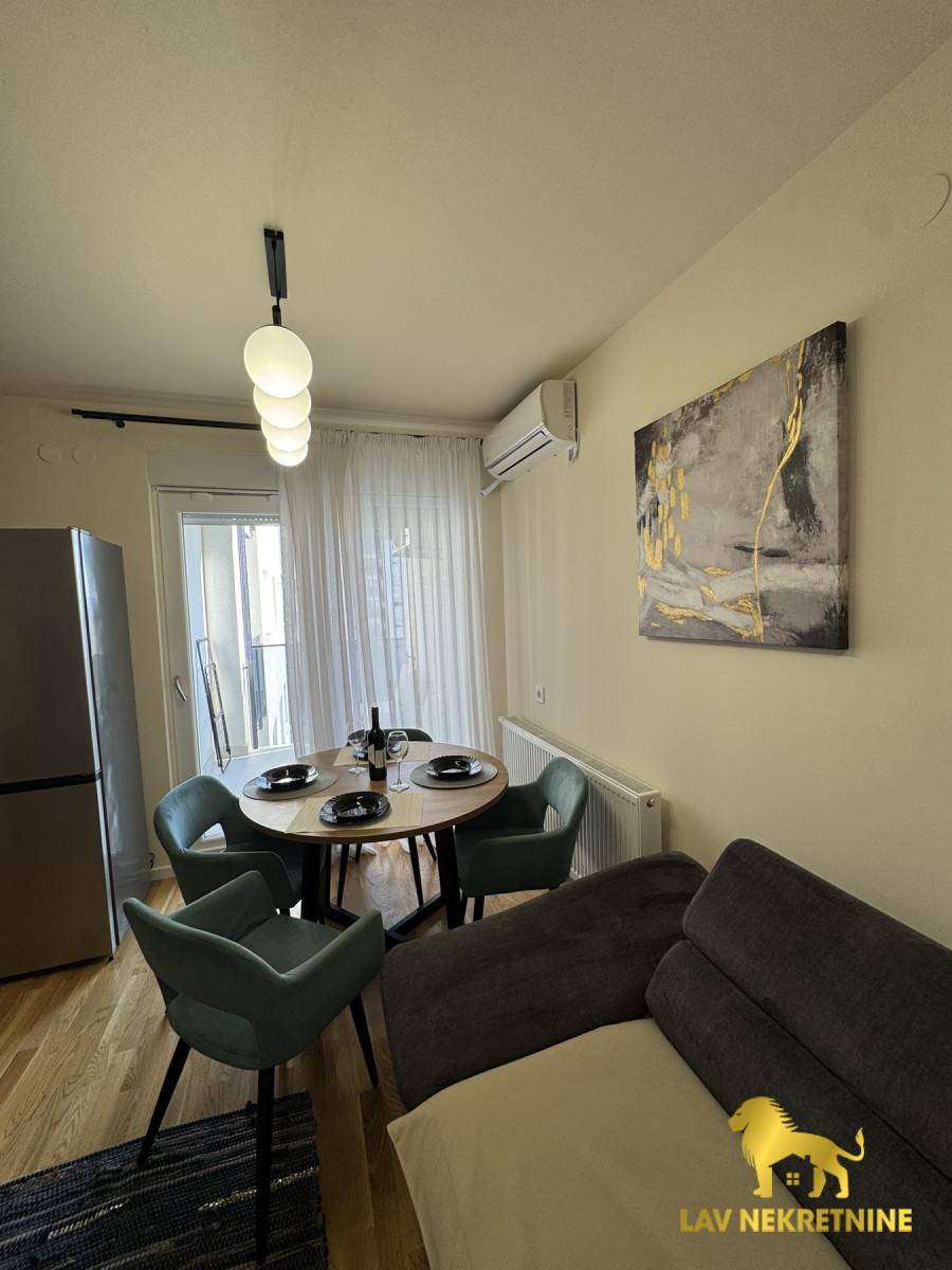 Jednoiposoban stan na prodaju, Novo Naselje, Novi Sad, 44m², 149.950 €