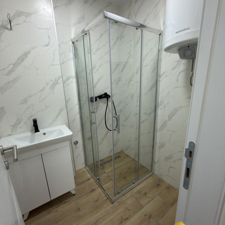 Trosoban stan na prodaju, Socijalno, Novi Sad, 73m², 211.150 €