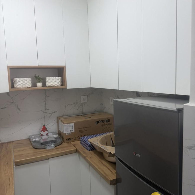 Stan Izdavanje Novi Sad  48 m2