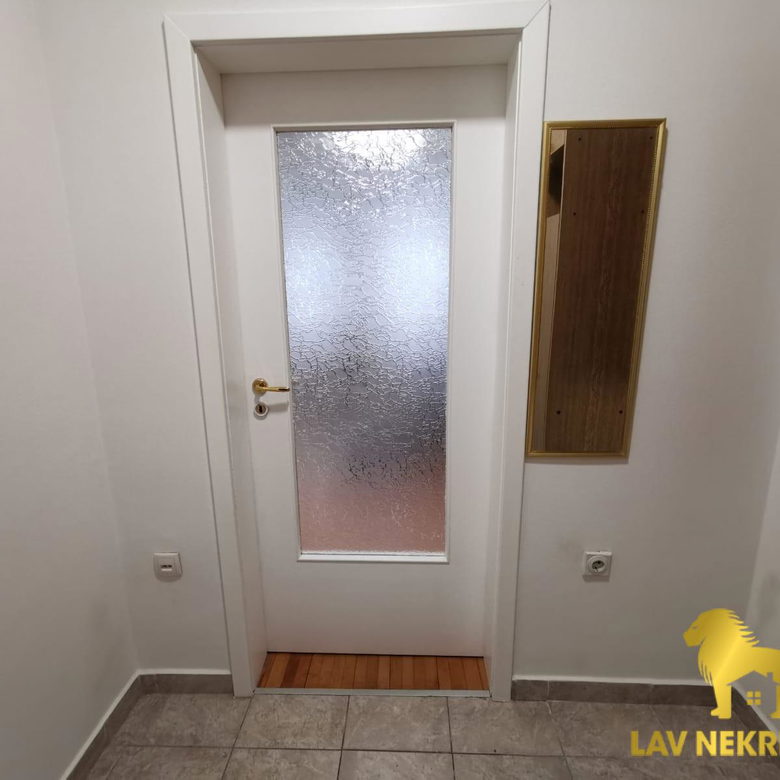 Stan Prodaja Novi Sad  25 m2