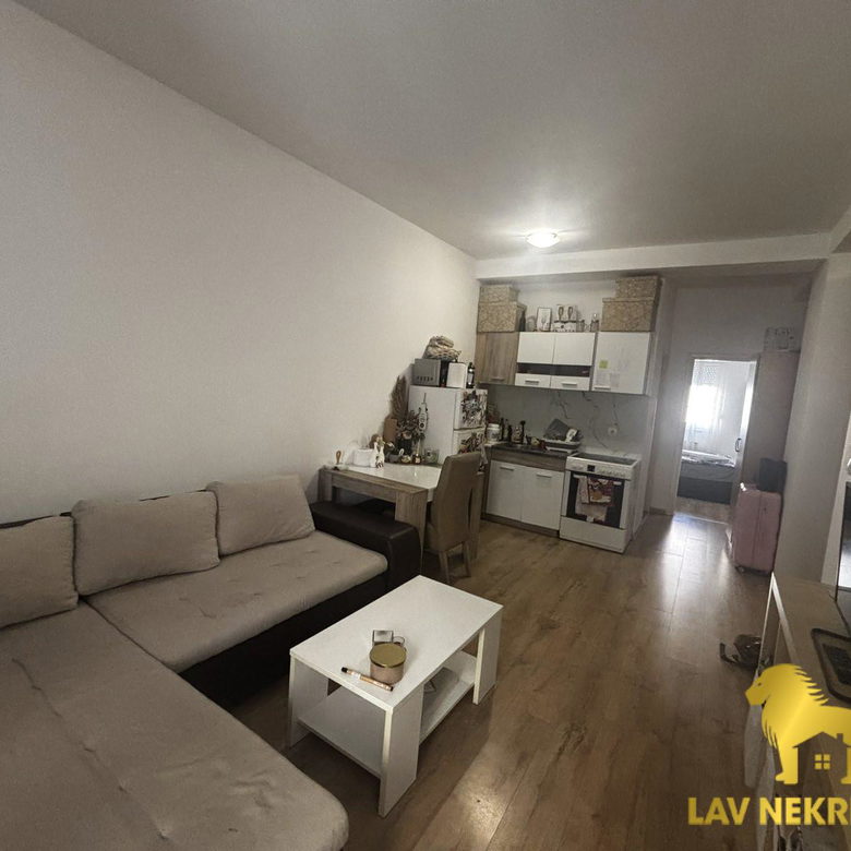 Stan Prodaja Novi Sad  37 m2