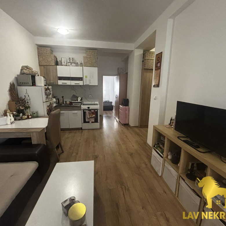 Stan Prodaja Novi Sad  37 m2