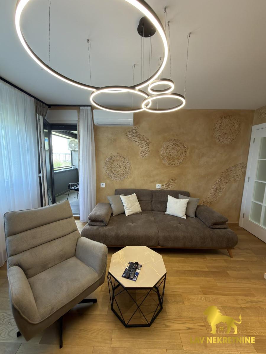 Troiposoban stan na prodaju, Nova Detelinara, Novi Sad, 80m², 278.000 €