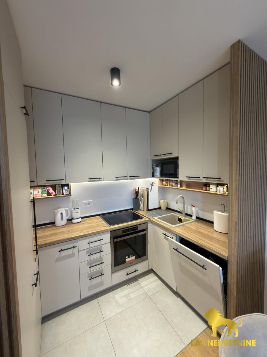 Stan Prodaja Novi Sad Nova Detelinara 80 m2
