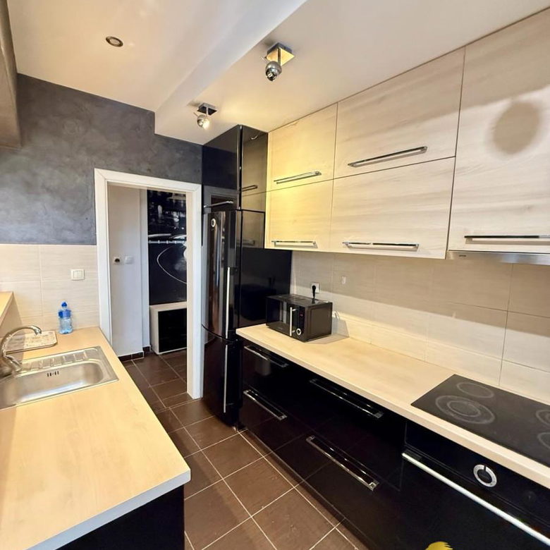 Stan Izdavanje Novi Sad  103 m2