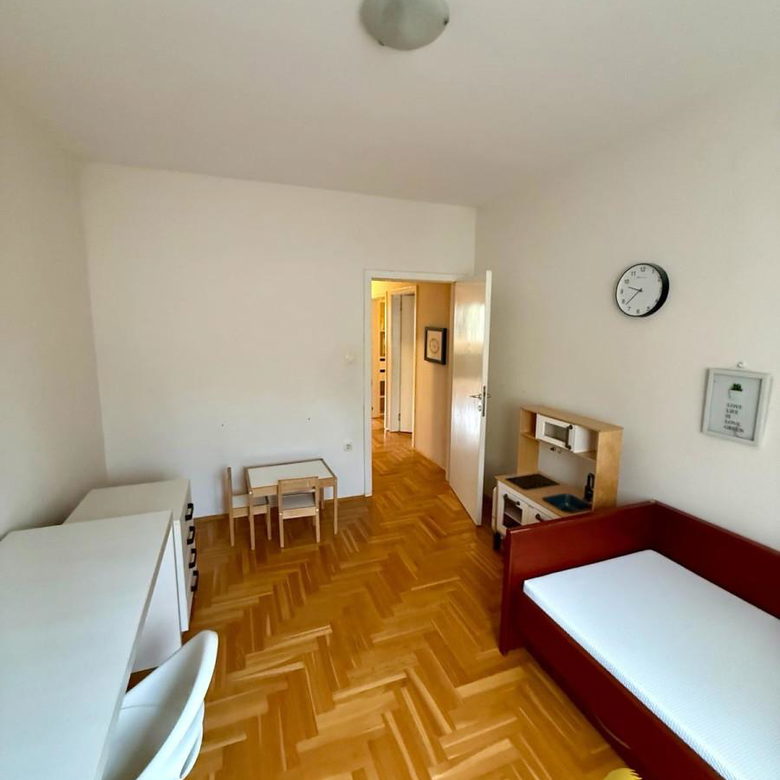 Stan Izdavanje Novi Sad  103 m2