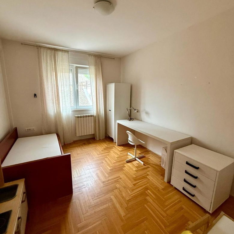 Troiposoban stan za izdavanje, Centar, Novi Sad, 103m², 950 €/mes