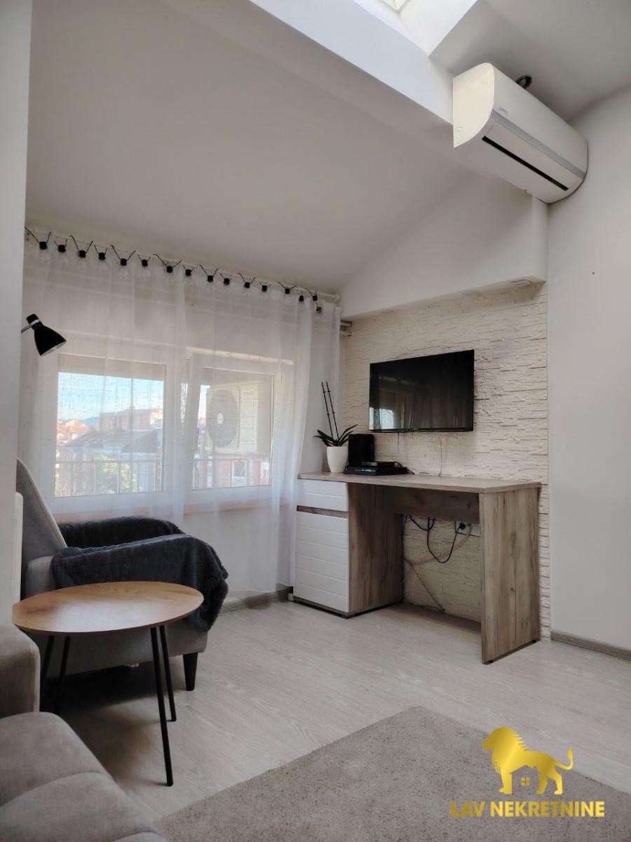 Stan Prodaja Novi Sad  45 m2