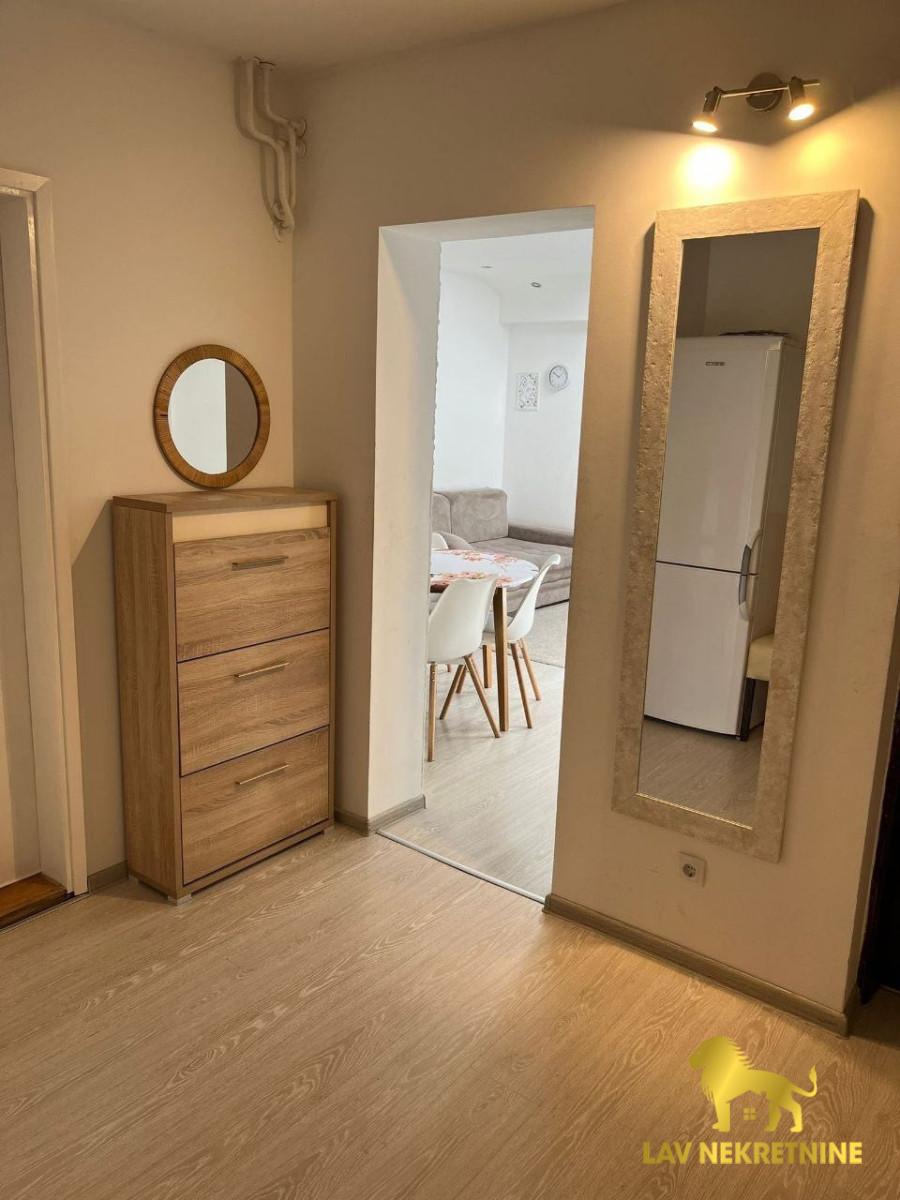 Stan Prodaja Novi Sad  45 m2