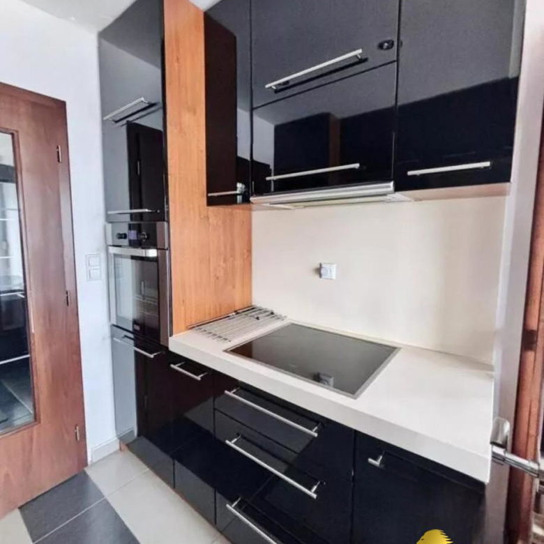 Stan Izdavanje Novi Sad Kej 67 m2