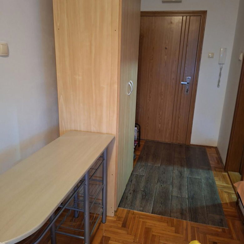 Stan Prodaja Novi Sad  26 m2