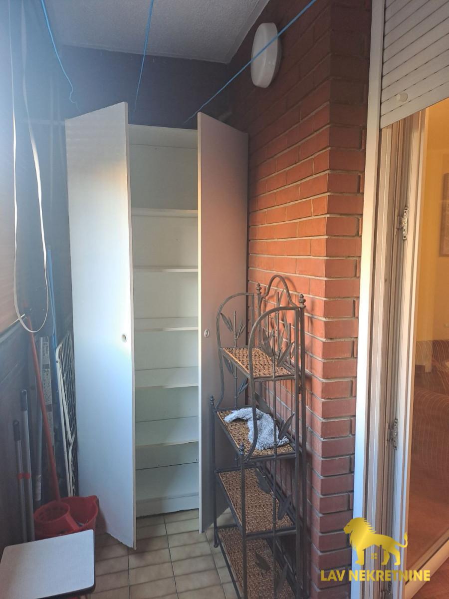 1782298015_3832a4595e99 Stan Izdavanje Novi Sad 55 m2