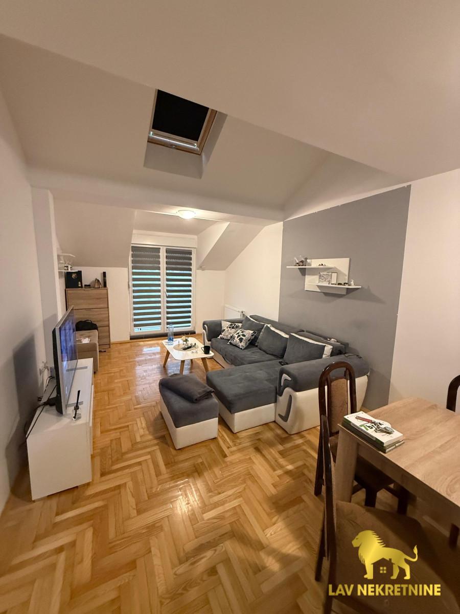 Stan Prodaja Novi Sad  44 m2