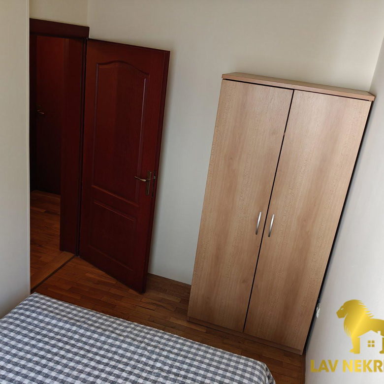 Dvoiposoban stan na prodaju, Bulevar Oslobođenja, Novi Sad, 47m², 156.000 €