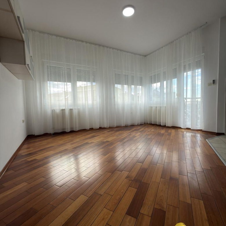 Stan Prodaja Novi Sad  67 m2