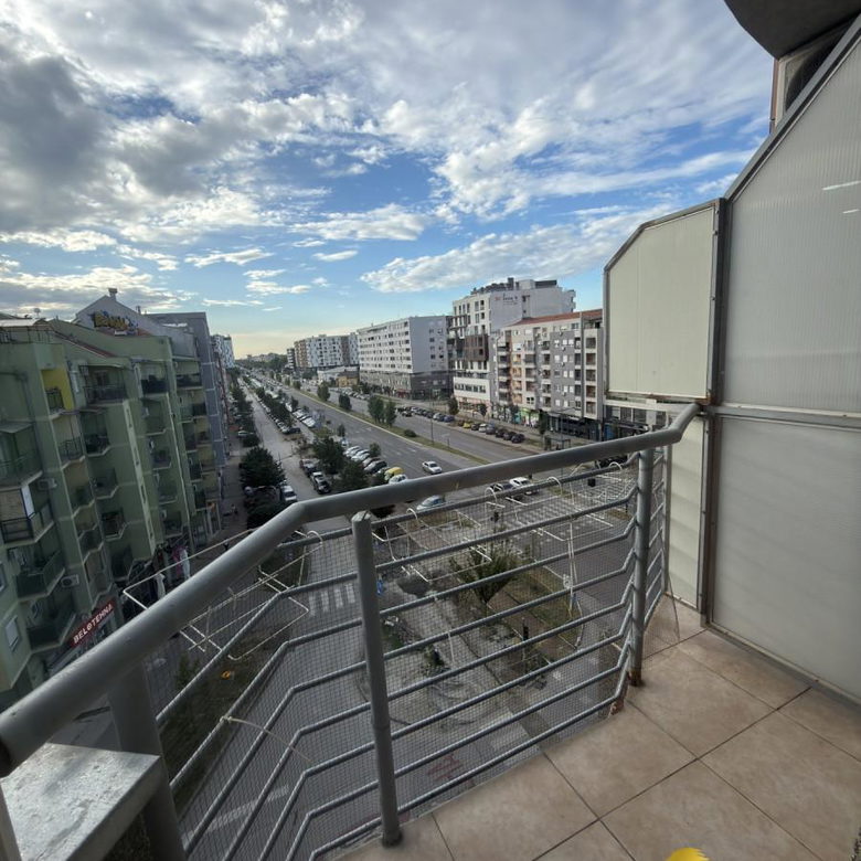 Dvoiposoban stan na prodaju, Bulevar Evrope, Novi Sad, 67m², 176.000 €