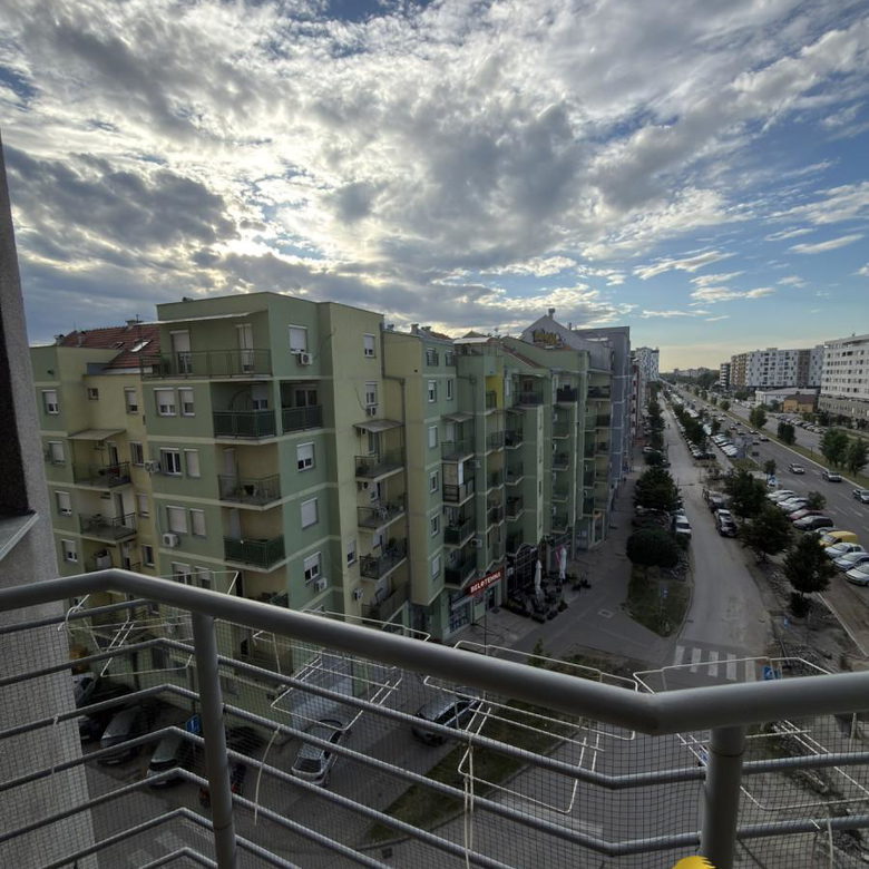 Stan Prodaja Novi Sad  67 m2