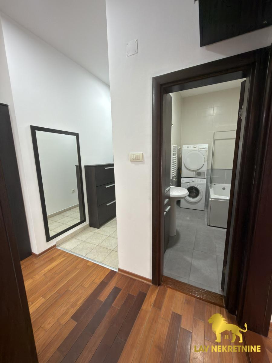 1783548111_612ef5c68761 Dvoiposoban stan na prodaju, Bulevar Evrope, Novi Sad, 67m², 176.000 €