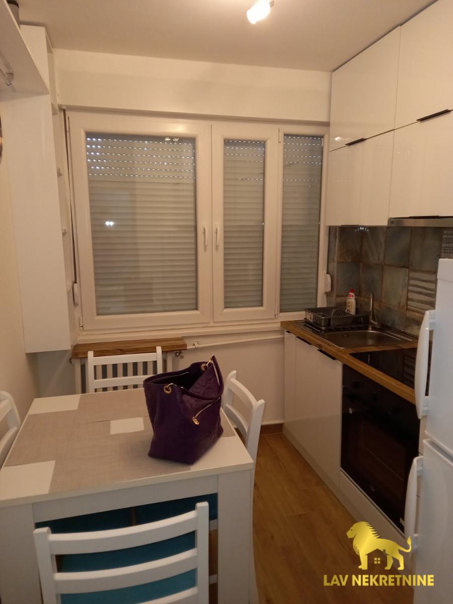 Stan Izdavanje Novi Sad Stan Izdavanje Novi Sad Železnička Stanica 50 m2
