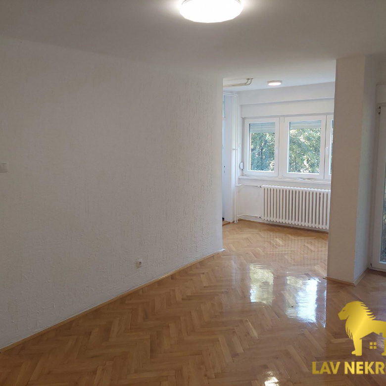 Jednosoban stan na prodaju, Železnička Stanica, Novi Sad, 33m², 108.150 €