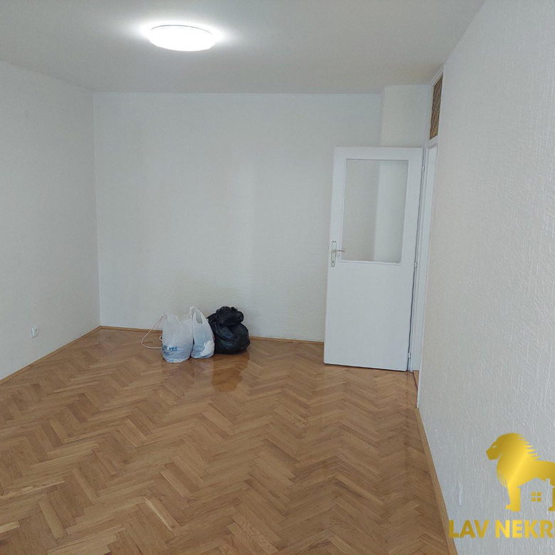 Stan Prodaja Novi Sad Železnička Stanica 33 m2