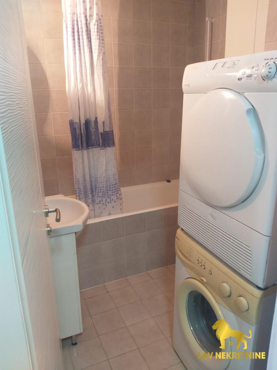 1784900679_493b201275fb Stan Prodaja Novi Sad 48 m2