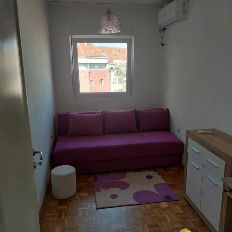 Stan Prodaja Novi Sad  48 m2
