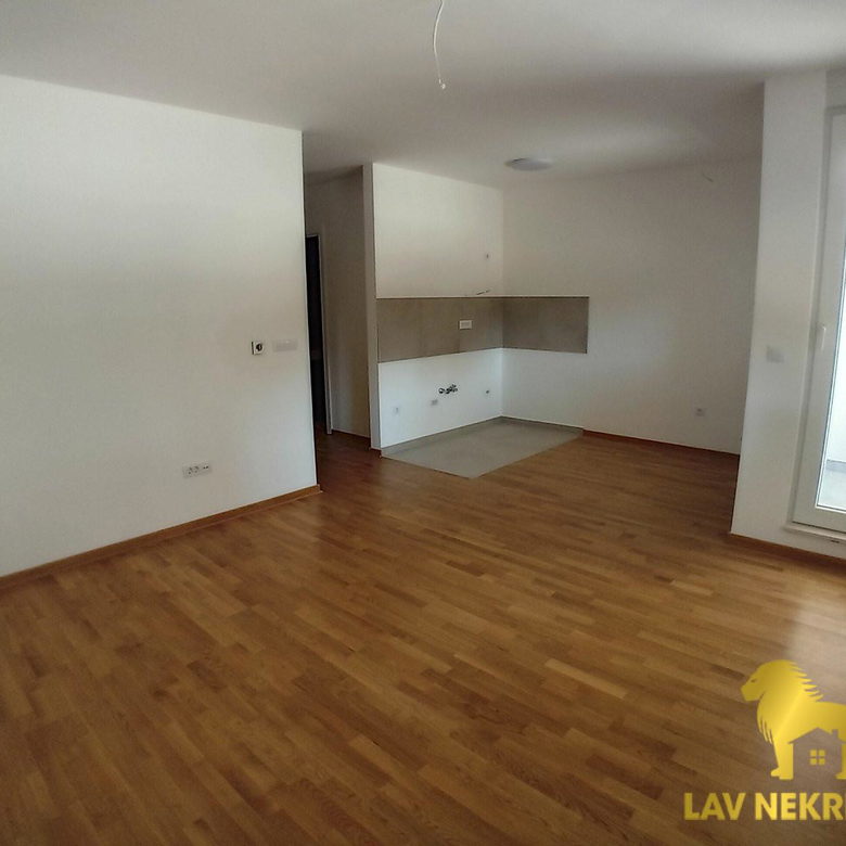 Stan Prodaja Novi Sad  40 m2