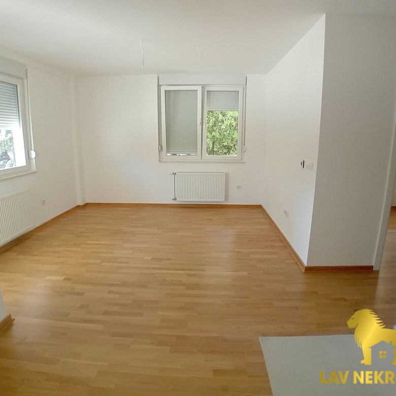 Stan Prodaja Novi Sad  40 m2