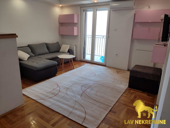 Stan Prodaja Novi Sad  37 m2
