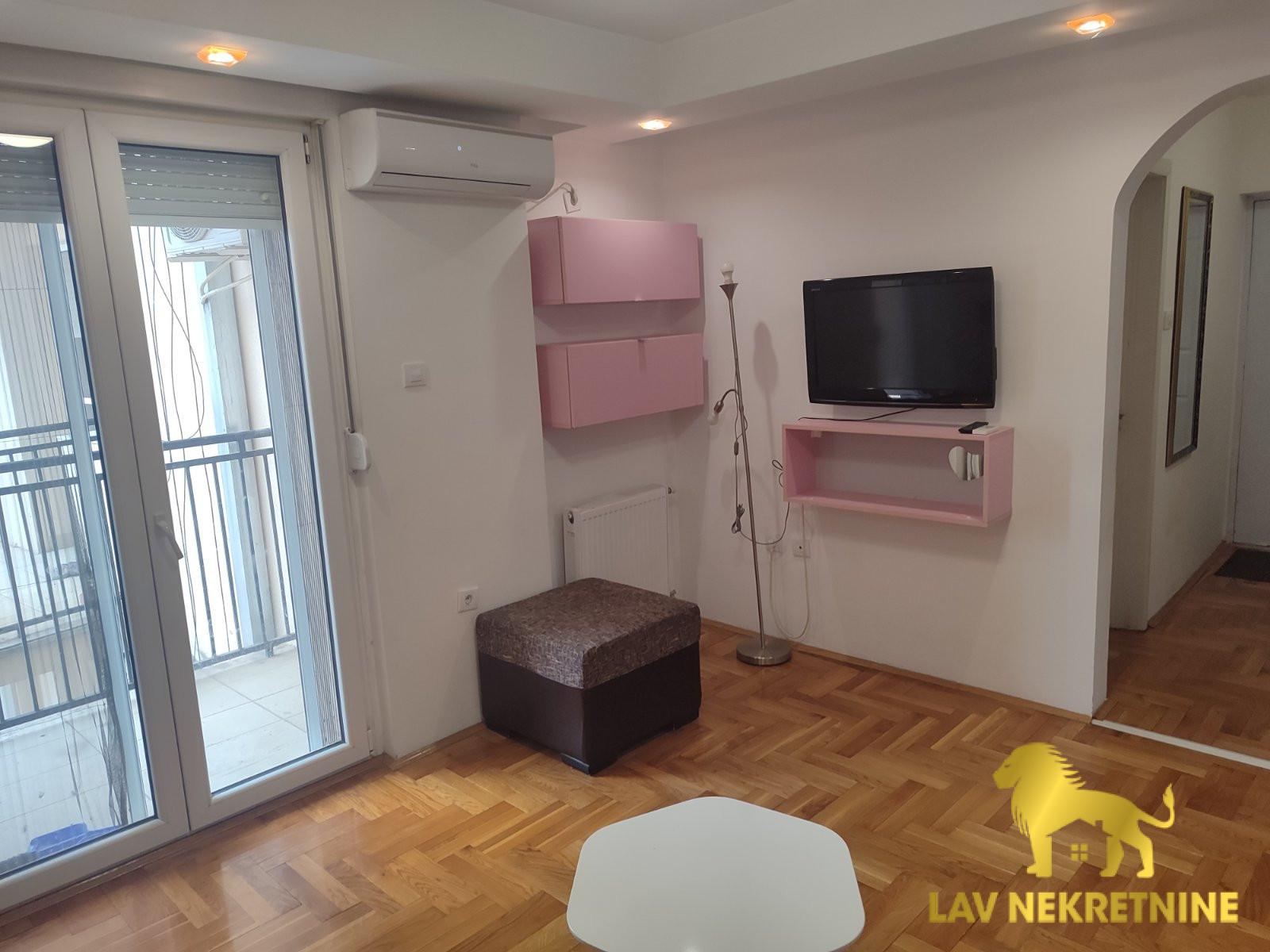 Stan Prodaja Novi Sad  37 m2
