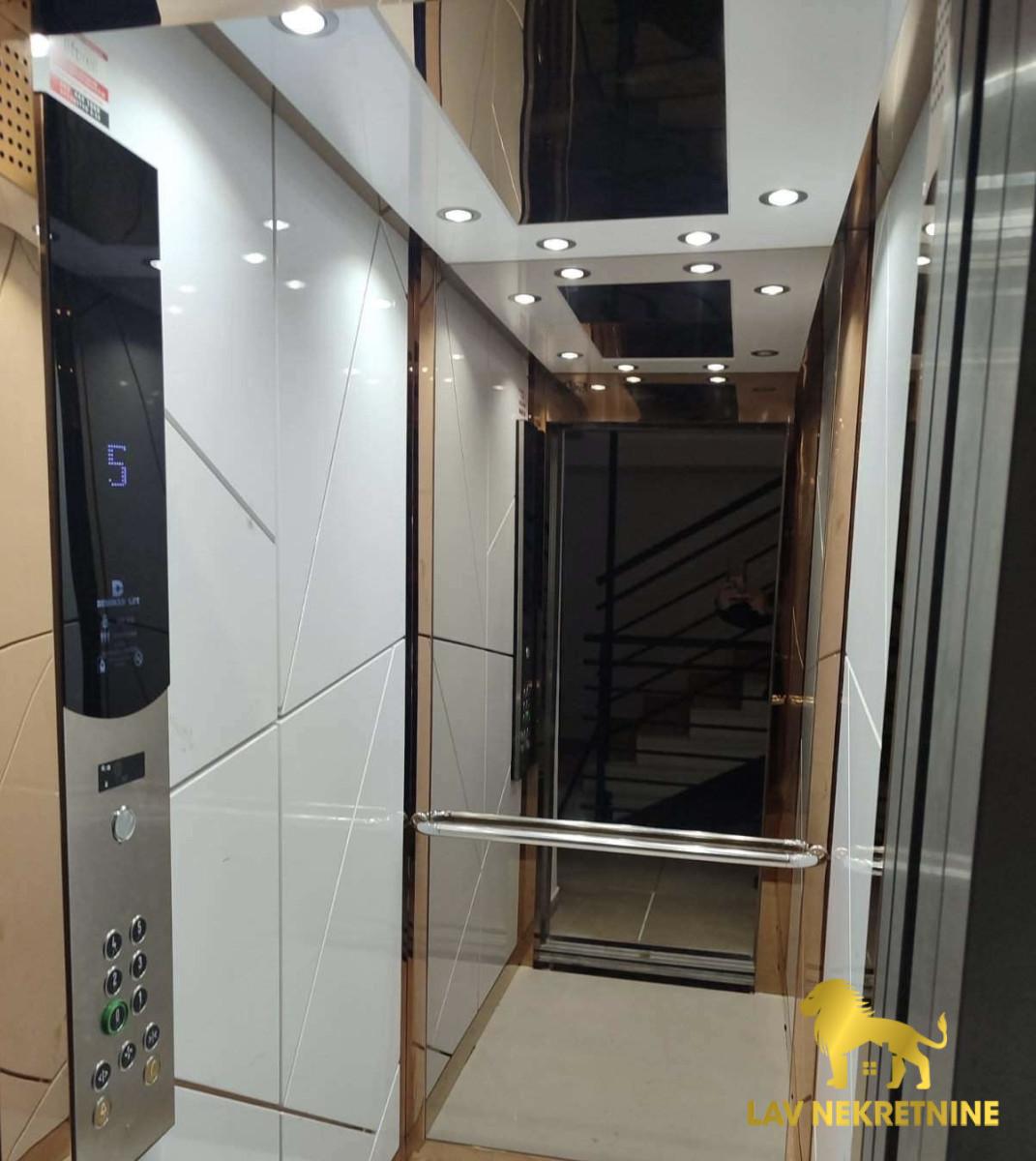 Stan Prodaja Novi Sad  37 m2
