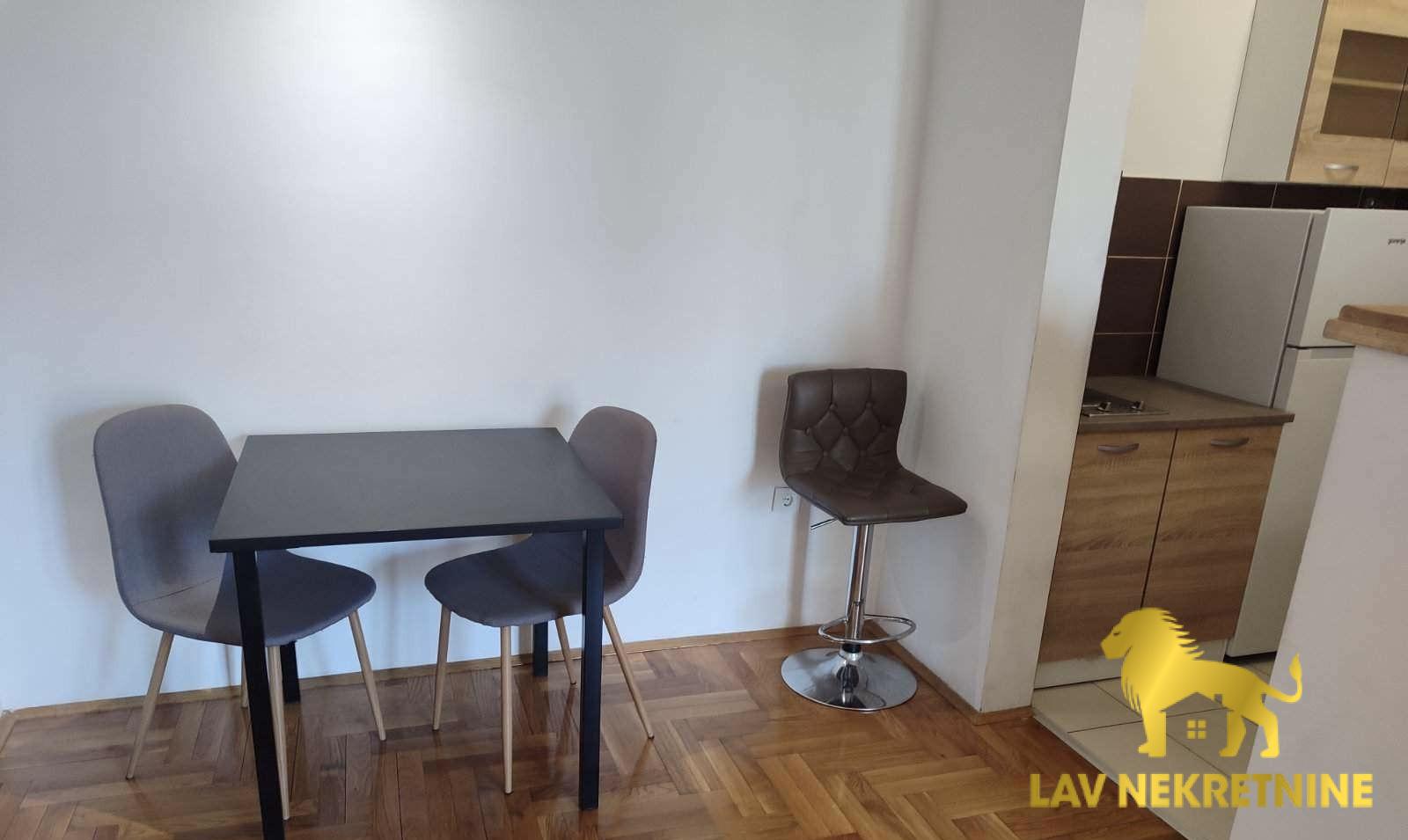 Stan Prodaja Novi Sad  37 m2