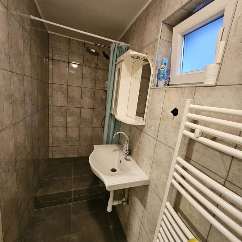 Stan Izdavanje Novi Sad  51 m2