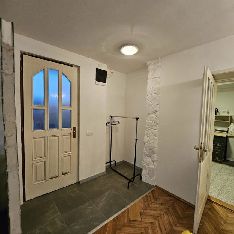 Stan Izdavanje Novi Sad  51 m2