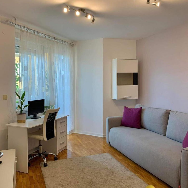 Četvorosoban stan na prodaju, Grbavica, Novi Sad, 79m², 4. sprat, 250.000 €