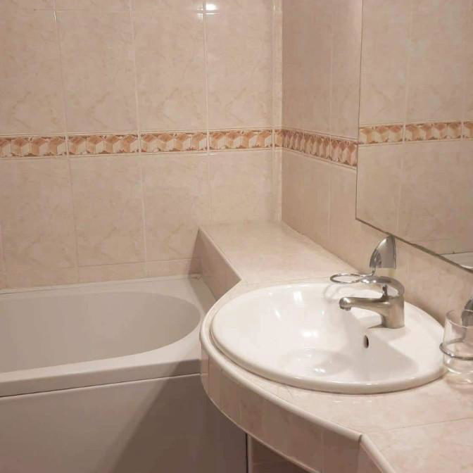 Četvorosoban stan na prodaju, Grbavica, Novi Sad, 79m², 4. sprat, 250.000 €