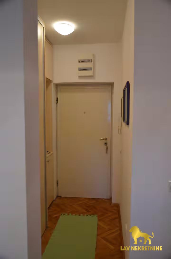 Stan Izdavanje Novi Sad Stan Izdavanje Novi Sad 78 m2