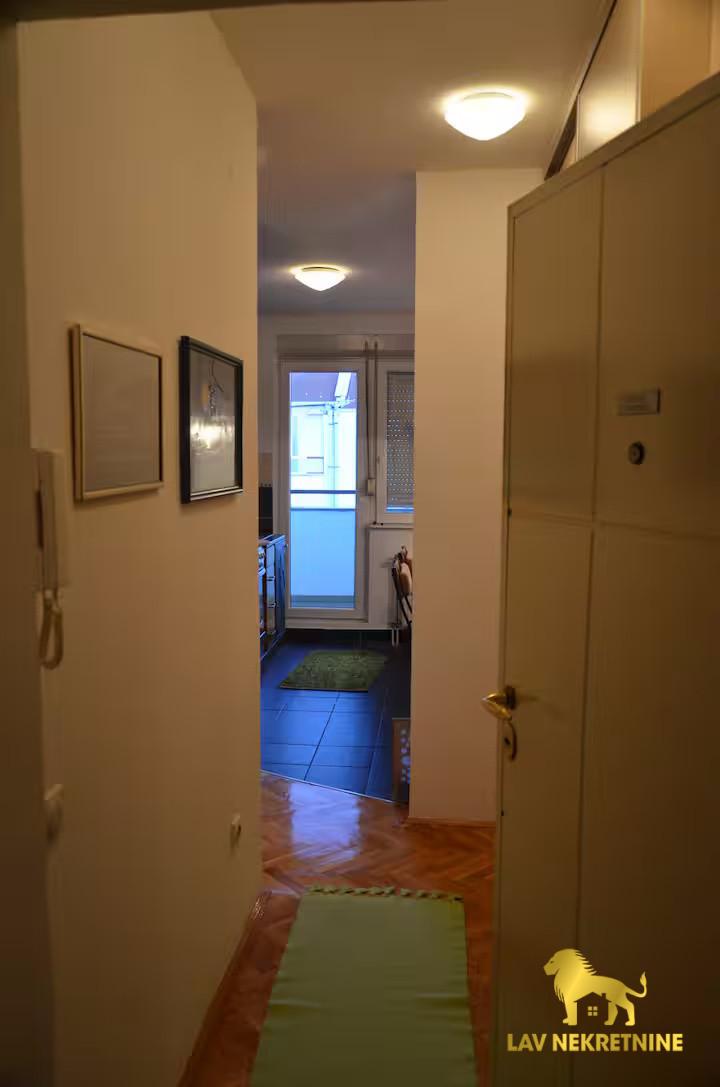 1788099859_93d4791f2299 Trosoban stan za izdavanje, Grbavica, Novi Sad, 78m², 700 €/mes