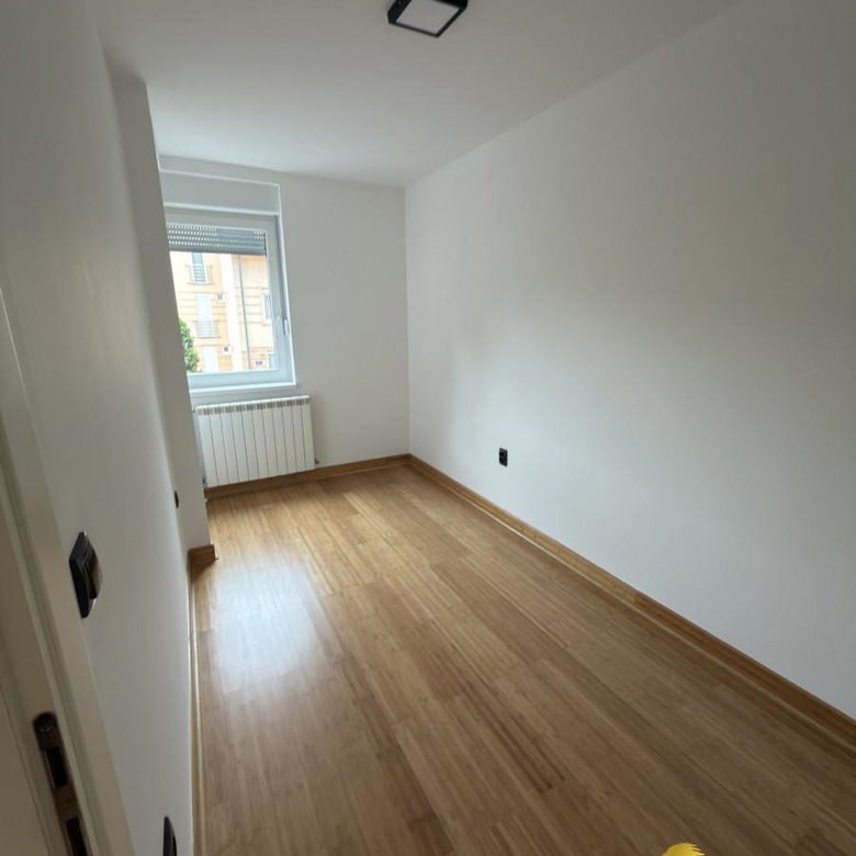 Stan Prodaja Novi Sad  54 m2