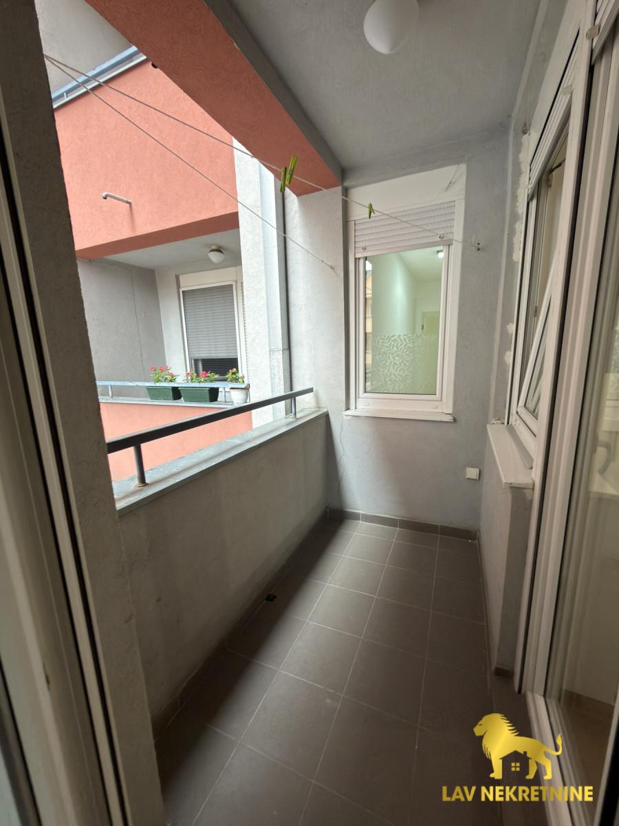Stan Prodaja Novi Sad  54 m2