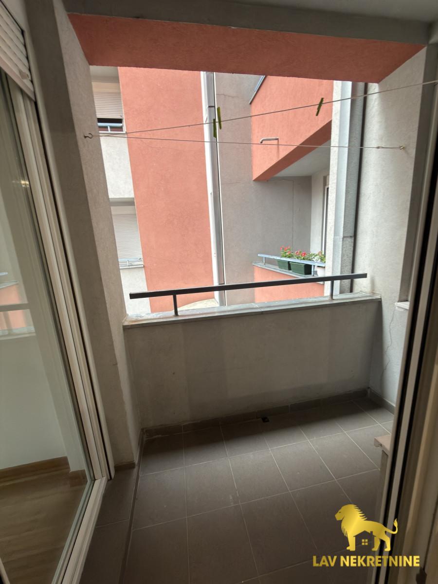 Dvoiposoban stan na prodaju, Grbavica, Novi Sad, 54m², 169.950 €