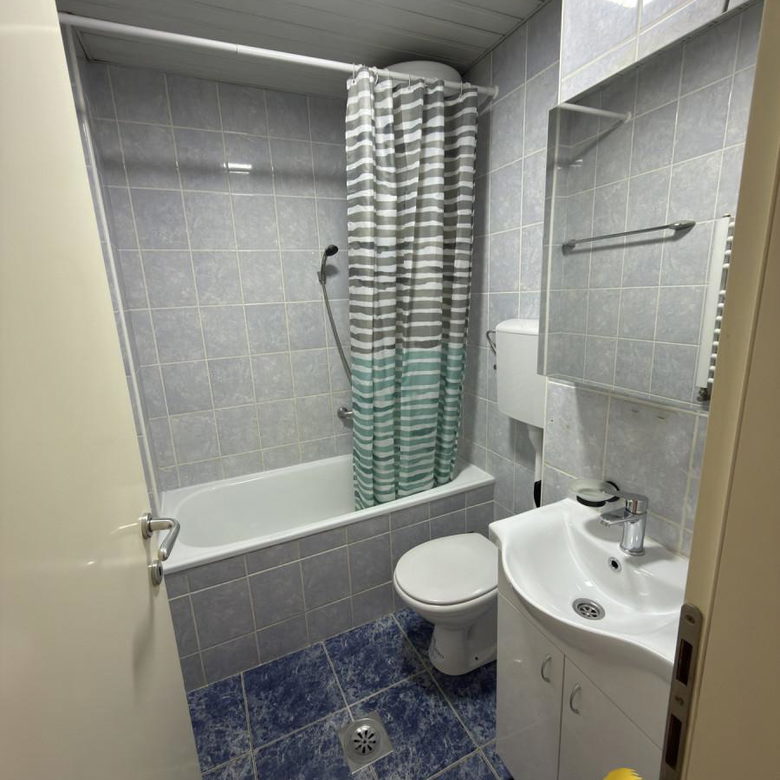 Dvoiposoban stan na prodaju, Grbavica, Novi Sad, 54m², 169.950 €