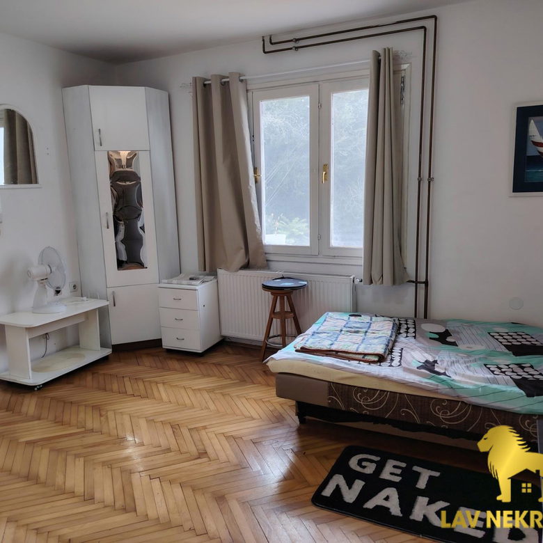 Garsonjera za izdavanje, Bulevar Oslobođenja, Novi Sad, 24m², 250 €/mes