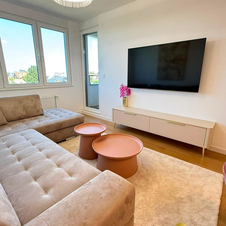 Stan Izdavanje Novi Sad  46 m2
